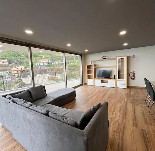 بيت للعطل Sunset Valley House
